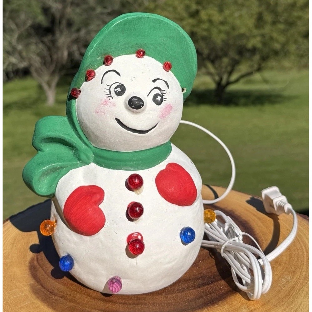 Vintage 1976 Gare Inc Ceramic Lighted Snow Lady Christmas Tree Style Peg Lights
